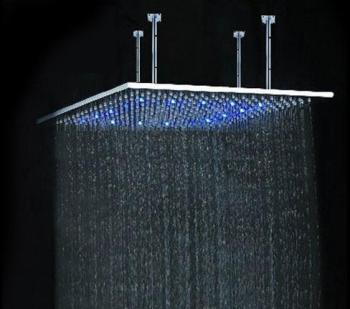 Pomme de douche rectangulaire effet pluie avec LED Pomme de douche rectangulaire
