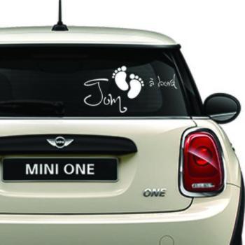 Sticker Bébé à bord personnalisable et ses pieds