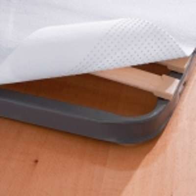 Isolateur sommier anti-derapant