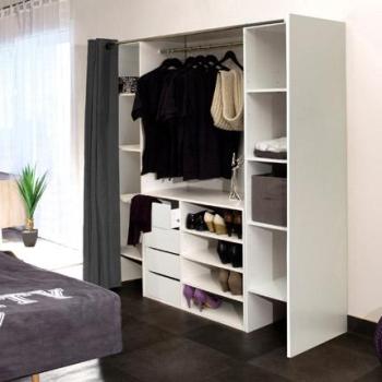 Dressing 2 colonnes meuble 4 tiroirs blanc rideau gris Dressing 2 colonnes meuble