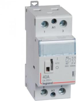 Contacteur de puissance tétrapolaire à commande ma