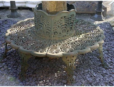 Banc tour darbre en fonte vert vieilli