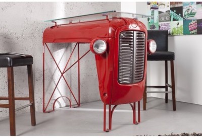 Table de bar design tracteur vintage coloris rouge