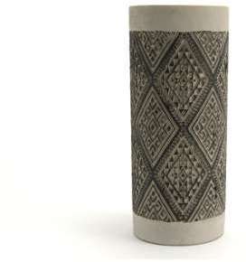 Vase tube en ciment H.28cm motif inca AILLEURS Noi