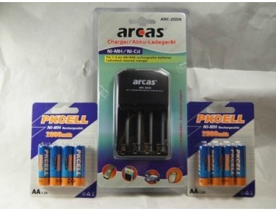 Chargeur Arcas + 8 Piles AA Rechargeables 1.2V NI-
