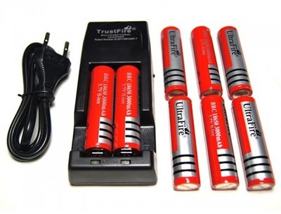 Chargeur Trustfire Tr-001 + 8 piles 18650 Protecte