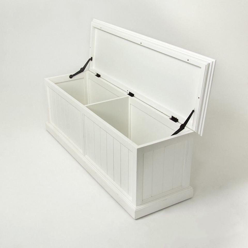 Coffre en bois blanc Cygne