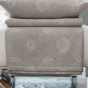 Couvre-lit 100 piqué de coton jacquard fleurs rosaces Couvre-lit 100 piqué de coton