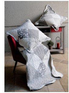 Couvre lit boutis polyester + 2 taies volant patch