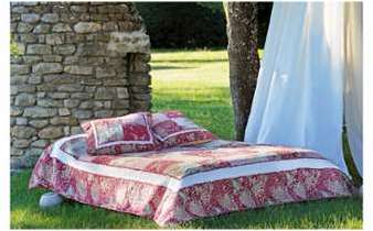 Boutis provençal rouge motif patchwork