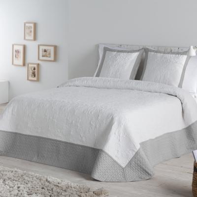 Boutis Moment et ses housses de coussin, 250 x 270