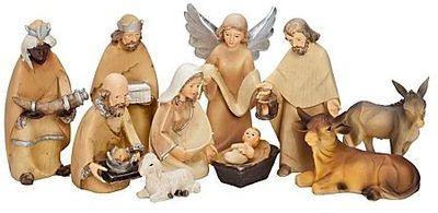 Figurines modernes pour crèches