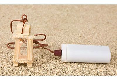 Lampe en bois pour crèches