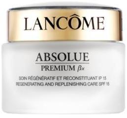 La crème pour le blanchiment de la peau des taches de pigment