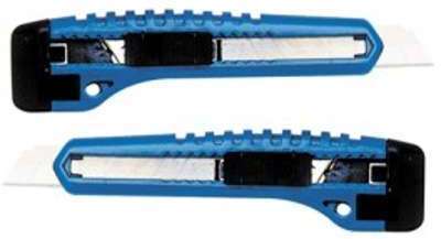 Cutter plastique + recharge de 6 lame de 18 mm