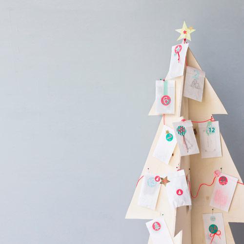 Calendrier de lAvent à fabriquer en papier multic