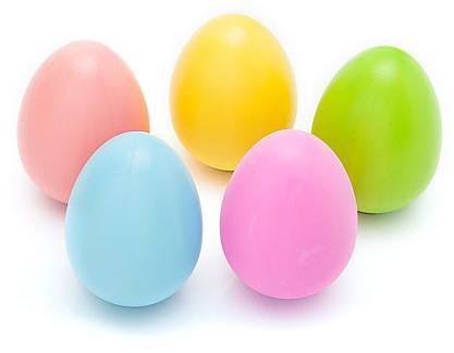 Œufs en plastique, couleurs pastel