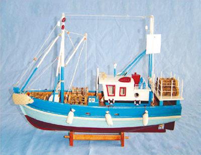 MAQUETTE DE CHALUTIER CASEYEUR