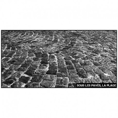 Drap de Plage Noir SOUS LES PAVES LA PLAGE