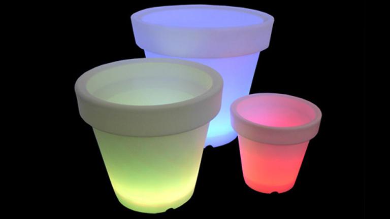Pot multicolore lumineux programmable avec télécom