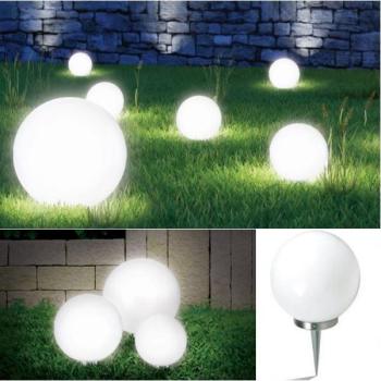 Lampe boule 20 cm solaire design Lampe boule 20 cm solaire