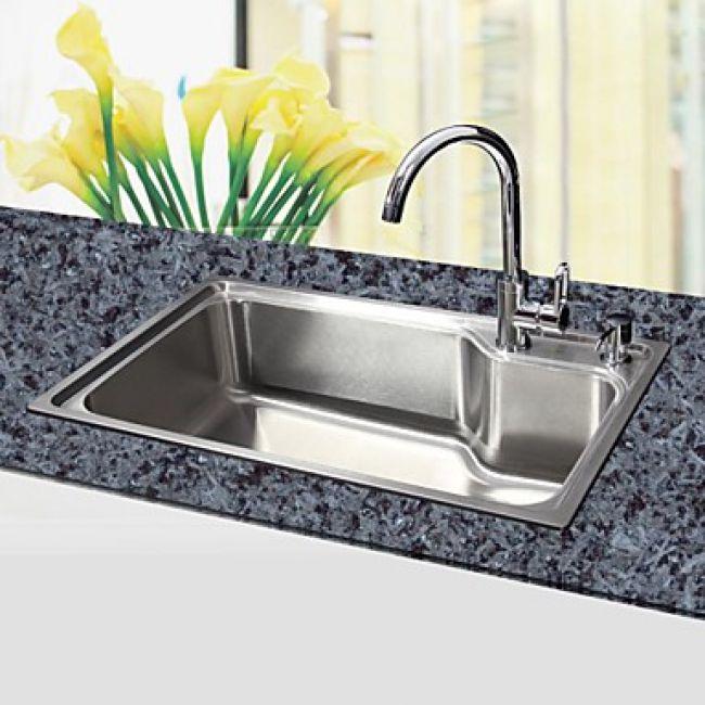 Evier de cuisine en acier inoxydable