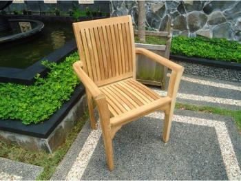 Fauteuil fixe empilable en teck Ecograde Lombok