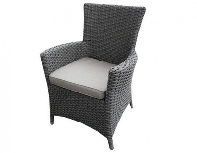 Fauteuil en resine tressee