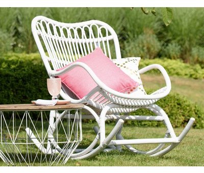 Rocking chair en rotin bois naturel ou blanc ANGEL