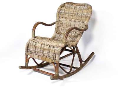 Rocking chair vintage en rotin