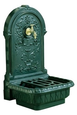 Fontaine de jardin Renaissance en fonte verte - DE