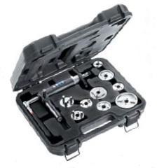Repousse piston pneumatique + 9 coupelles FACOM