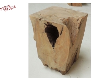 Bout de canapé Teck massif / H40 x L30 x P30 cm pi
