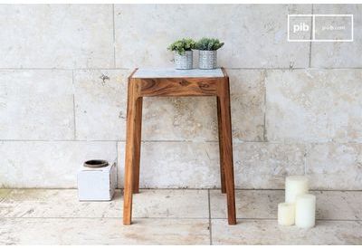 Bout de canapé style scandinave en marbre Marmori