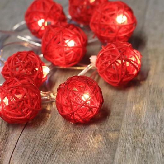 Guirlande Lumineuse Boules Rotin Rouge