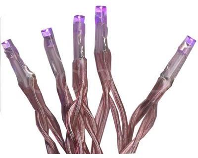 Mini guirlande à piles équipée de 15 LEDs rose