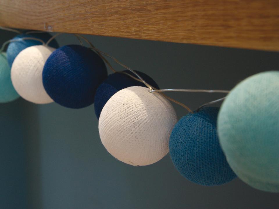 Guirlande lumineuse 20 boules en coton longueur 5m
