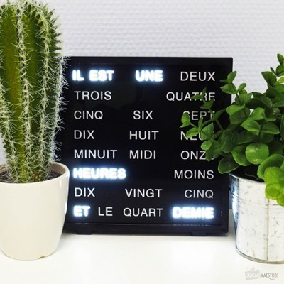 Horloge à Mots LED