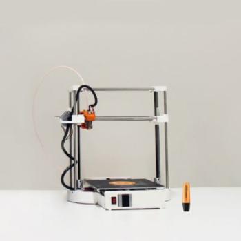 Imprimante 3D Dagoma DiscoEasy 200 montée