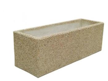 Jardinière en béton rectangulaire