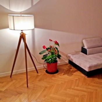 Lampadaire design tripode bois - Lina Lampadaire design tripode