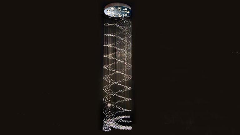 Stair Light - Grand lustre design à pampilles Stair Light - Grand lustre