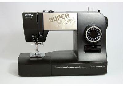 Machine à coudre Super Jeans 17XL - TOYOTA