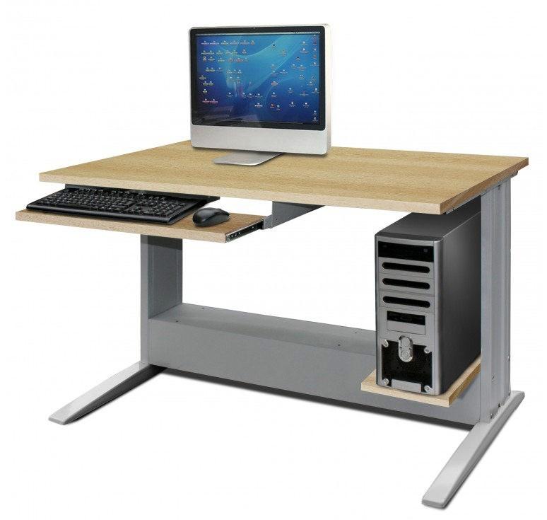Poste informatique 01