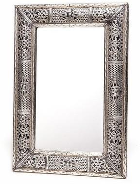 Grand miroir rectangulaire en metal décoré, miroir