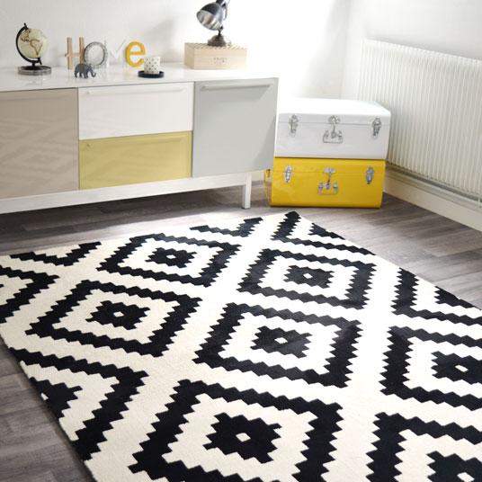 Tapis Graphique - noir et blanc cassé - 160 x 220 cm Tapis Graphique - noir et
