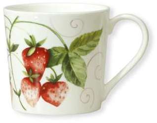 Mug en porcelaine fine décor fraise 35cl