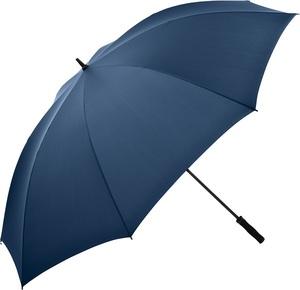 Parapluie géant pouvant abriter jusquà sept perso