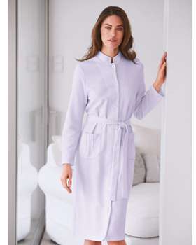 Le peignoir petit col officier ceinture à nouer Charmor Le peignoir petit col officier