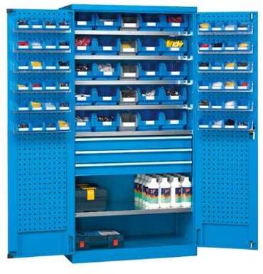 Armoire haute avec panneaux perforés coloris bleu Armoire haute avec panneaux